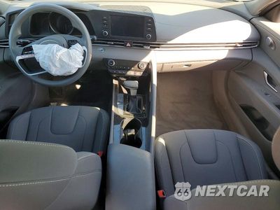 Zdjęcie 8 z 12 samochodu: 2023 HYUNDAI ELANTRA BLUE VIN:KMHLM4AJ4PU042721 - miniatura