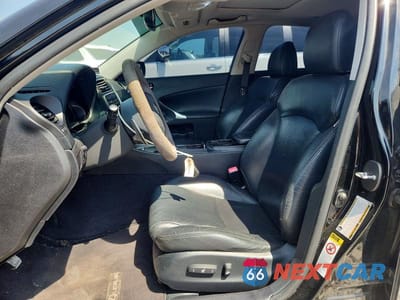 Zdjęcie 7 z 13 samochodu: 2006 LEXUS IS 350 VIN:JTHBE262X65003853 - miniatura
