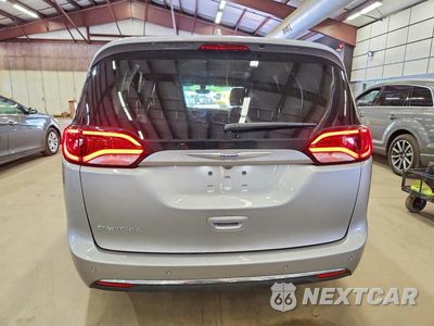 Zdjęcie 6 z 13 samochodu: 2019 CHRYSLER PACIFICA TOURING L VIN:2C4RC1BG3KR685392 - miniatura
