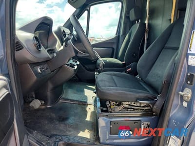 Zdjęcie 7 z 13 samochodu: 2019 MERCEDES-BENZ SPRINTER 2500/3500 DELIVERY VAN VIN:WD4PF0CD6KT006548 - miniatura