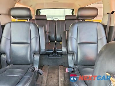 Zdjęcie 10 z 13 samochodu: 2010 CHEVROLET SUBURBAN C1500 LTZ VIN:1GNUCKE02AR173357 - miniatura