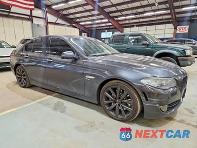 Czwarte zdjęcie samochodu z boku: 2011 BMW 535 XI VIN:WBAFU7C54BC439828 - miniatura