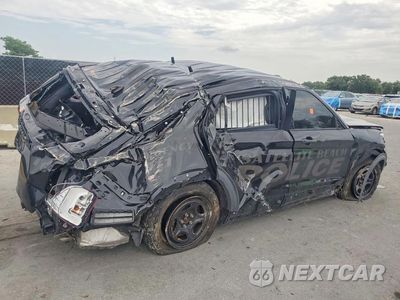 Trzecie zdjęcie samochodu z tyłu: 2021 FORD EXPLORER POLICE INTERCEPTOR VIN:1FM5K8AW2MNA09689 - miniatura