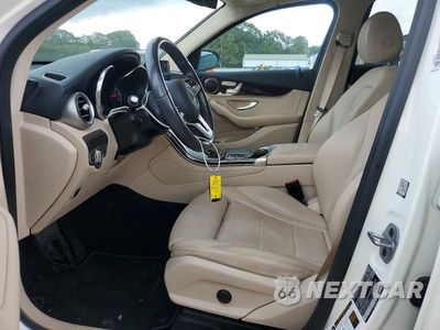 Zdjęcie 7 z 13 samochodu: 2021 MERCEDES-BENZ GLC 300 VIN:W1N0G8DB0MV300399 - miniatura