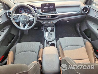 Zdjęcie 8 z 12 samochodu: 2023 KIA FORTE LXS VIN:3KPF24AD9PE562316 - miniatura