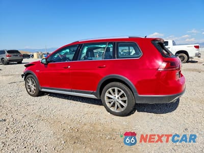 Drugie zdjęcie samochodu z przodu: 2017 VOLKSWAGEN GOLF ALLTRACK S VIN:3VWH17AU1HM514262 - miniatura