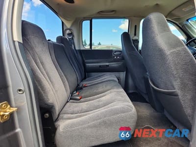 Zdjęcie 10 z 12 samochodu: 2004 DODGE DAKOTA QUAD SLT VIN:1D7HG48N64S718366 - miniatura