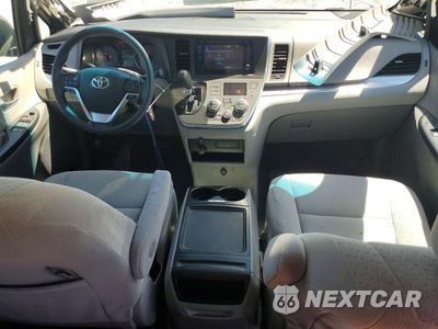 Zdjęcie 8 z 13 samochodu: 2016 TOYOTA SIENNA LE VIN:5TDKK3DCXGS746603 - miniatura