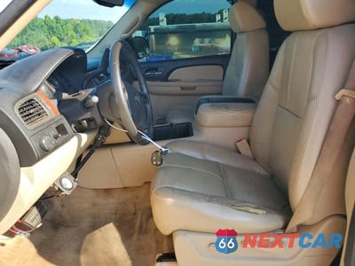Zdjęcie 7 z 12 samochodu: 2007 CHEVROLET AVALANCHE C1500 VIN:3GNEC12J57G141071 - miniatura