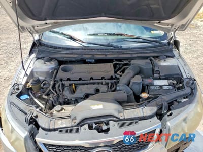 Zdjęcie 11 z 12 samochodu: 2012 KIA FORTE EX VIN:KNAFU5A28C5547226 - miniatura