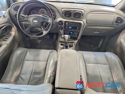Zdjęcie 8 z 12 samochodu: 2006 CHEVROLET TRAILBLAZER LS VIN:1GNDT13S162144642 - miniatura
