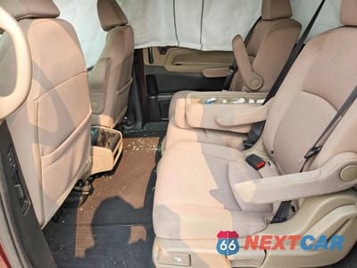 Zdjęcie 11 z 13 samochodu: 2018 HONDA ODYSSEY EX VIN:5FNRL6H51JB021539 - miniatura