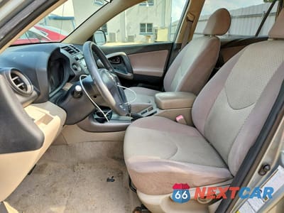 Zdjęcie 7 z 12 samochodu: 2008 TOYOTA RAV4 BASE VIN:JTMBD33V086074372 - miniatura