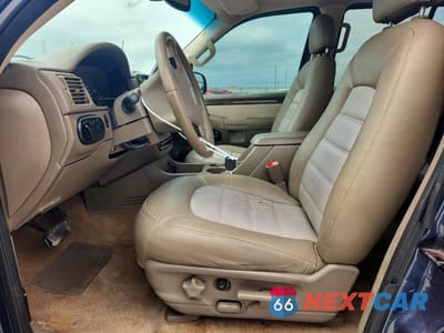 Zdjęcie 7 z 14 samochodu: 2004 FORD EXPLORER EDDIE BAUER VIN:1FMZU64W34UA86055 - miniatura
