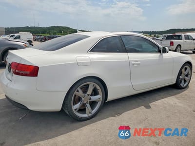 Trzecie zdjęcie samochodu z tyłu: 2011 AUDI A5 PRESTIGE VIN:WAUVFAFR0BA074156 - miniatura