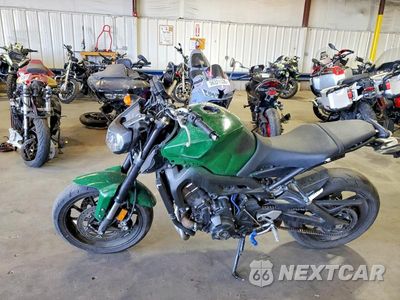 Trzecie zdjęcie samochodu z tyłu: 2016 YAMAHA FZ09 VIN:JYARN33E8GA009630 - miniatura