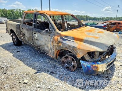 Czwarte zdjęcie samochodu z boku: 2016 RAM 2500 SLT VIN:3C6TR4DT9GG389765 - miniatura