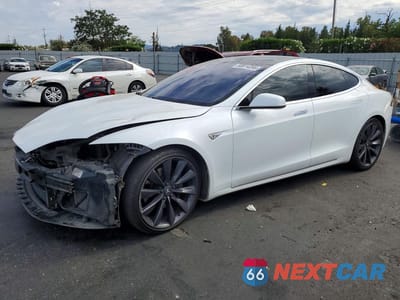 2016 TESLA MODEL S 5YJSA1E2XGF162459 - główne zdjęcie licytacji z USA - miniatura