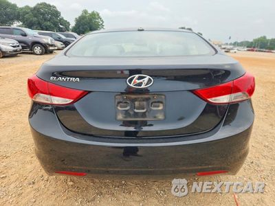 Zdjęcie 6 z 12 samochodu: 2013 HYUNDAI ELANTRA GLS VIN:5NPDH4AE6DH200269 - miniatura