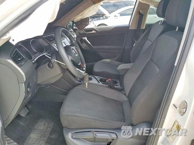 Zdjęcie 7 z 13 samochodu: 2020 VOLKSWAGEN TIGUAN S VIN:3VV1B7AX8LM128234 - miniatura
