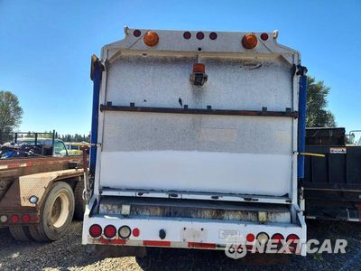 Zdjęcie 10 z 13 samochodu: 2003 FREIGHTLINER FL70 PACKER GARBAGE TRUCK VIN:1FVABTBV43HK82615 - miniatura