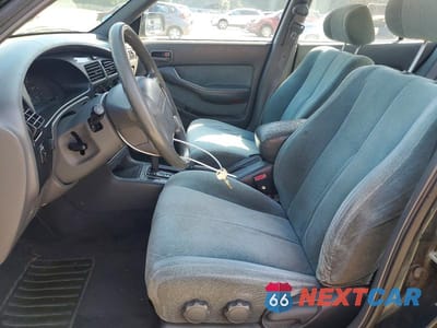 Zdjęcie 7 z 12 samochodu: 1993 TOYOTA CAMRY LE VIN:JT2SK12E2P0150129 - miniatura