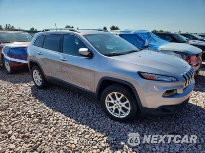 Czwarte zdjęcie samochodu z boku: 2016 JEEP CHEROKEE LATITUDE VIN:1C4PJMCB4GW109214 - miniatura