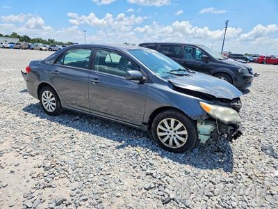 Czwarte zdjęcie samochodu z boku: 2013 TOYOTA COROLLA LE VIN:2T1BU4EE8DC940793 - miniatura