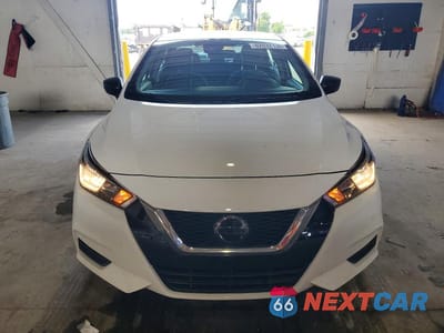 Piąte zdjęcie samochodu w środku: 2021 NISSAN VERSA S VIN:3N1CN8DV5ML814370 - miniatura