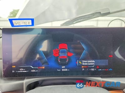 Zdjęcie 9 z 12 samochodu: 2023 BMW 330I VIN:3MW69FF04P8C98639 - miniatura