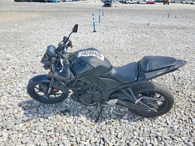 Trzecie zdjęcie samochodu z tyłu: 2020 YAMAHA MT-03 VIN:MH3RH20Y2LK003137 - miniatura