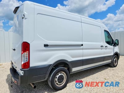 Trzecie zdjęcie samochodu z tyłu: 2023 FORD TRANSIT T-250 VIN:1FTBR1C88PKB46151 - miniatura