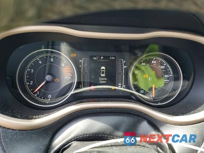 Zdjęcie 9 z 13 samochodu: 2017 JEEP CHEROKEE LATITUDE VIN:1C4PJLCB0HW667878 - miniatura