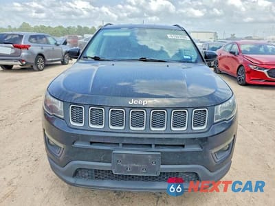 Piąte zdjęcie samochodu w środku: 2021 JEEP COMPASS LATITUDE VIN:3C4NJDBB7MT543511 - miniatura