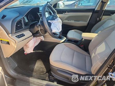 Zdjęcie 7 z 12 samochodu: 2019 HYUNDAI ELANTRA VIN:5NPD84LF7KH428753 - miniatura