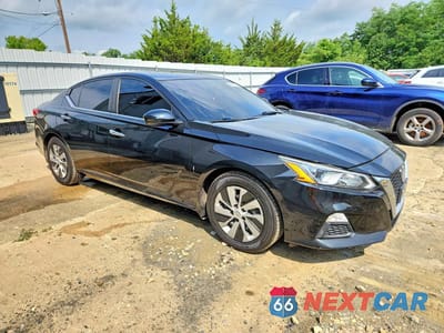 Czwarte zdjęcie samochodu z boku: 2019 NISSAN ALTIMA S VIN:1N4BL4BV3KC243745 - miniatura