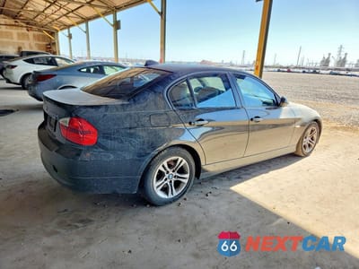 Trzecie zdjęcie samochodu z tyłu: 2008 BMW 328 XI SULEV VIN:WBAVC73508KP37113 - miniatura