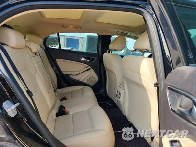 Zdjęcie 11 z 13 samochodu: 2015 MERCEDES-BENZ GLA 250 VIN:WDCTG4EB6FJ165669 - miniatura