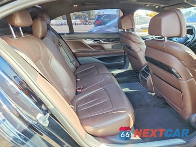 Zdjęcie 10 z 13 samochodu: 2018 BMW 740 I VIN:WBA7E2C51JG741976 - miniatura