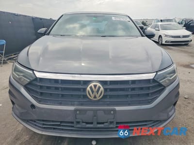 Piąte zdjęcie samochodu w środku: 2019 VOLKSWAGEN JETTA S VIN:3VWC57BUXKM081531 - miniatura