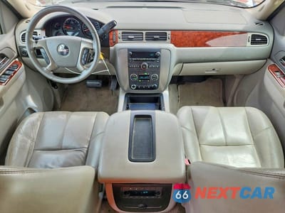 Zdjęcie 8 z 13 samochodu: 2011 GMC YUKON XL C1500 SLT VIN:1GKS1KE08BR205143 - miniatura