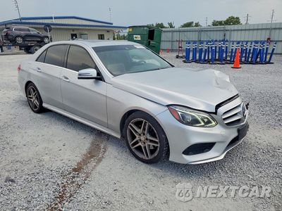 Czwarte zdjęcie samochodu z boku: 2016 MERCEDES-BENZ E 350 4MATIC VIN:WDDHF8JB3GB208619 - miniatura