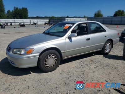 2001 TOYOTA CAMRY LE 4T1BG22KX1U864705 - główne zdjęcie licytacji z USA - miniatura