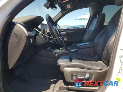 Zdjęcie 7 z 13 samochodu: 2019 BMW X3 SDRIVE30I VIN:5UXTR7C53KLE97941 - miniatura