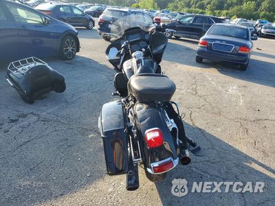 Czwarte zdjęcie samochodu z boku: 2016 HARLEY-DAVIDSON FLTRU VIN:1HD1KGL11GB601717 - miniatura