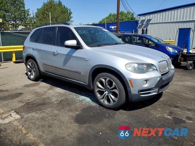 Czwarte zdjęcie samochodu z boku: 2010 BMW X5 XDRIVE35D VIN:5UXFF0C51ALT85194 - miniatura