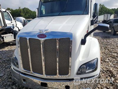 Zdjęcie 12 z 13 samochodu: 2019 PETERBILT 579 - SEMI TRUCK VIN:1XPBDP9X1KD269835 - miniatura