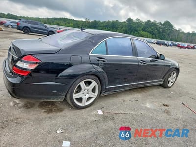 Trzecie zdjęcie samochodu z tyłu: 2008 MERCEDES-BENZ S 550 VIN:WDDNG71X28A196539 - miniatura