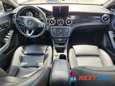 Zdjęcie 8 z 12 samochodu: 2016 MERCEDES-BENZ CLA 250 4MATIC VIN:WDDSJ4GB6GN288307 - miniatura