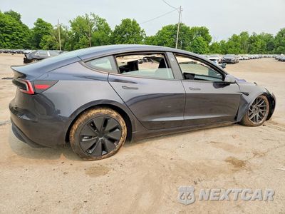 Trzecie zdjęcie samochodu z tyłu: 2024 TESLA MODEL 3 VIN:5YJ3E1EB5RF829076 - miniatura